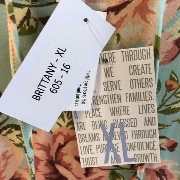 Lularoe New XL Brittany - Picture 4 of 4